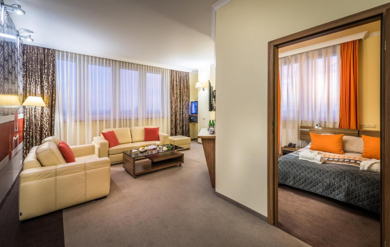 Stary Toruń Hotel Filmar מראה חיצוני תמונה